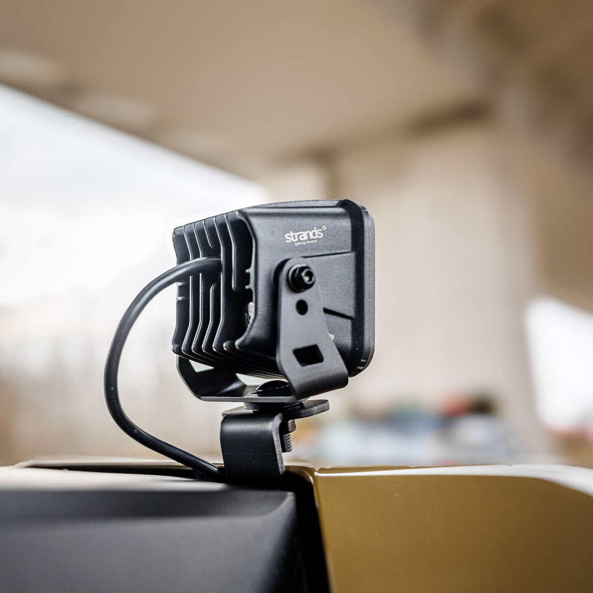OUTLET: Dark Knight Fortex Arbeitsscheinwerfer 38W Amber-4-Bison Gear