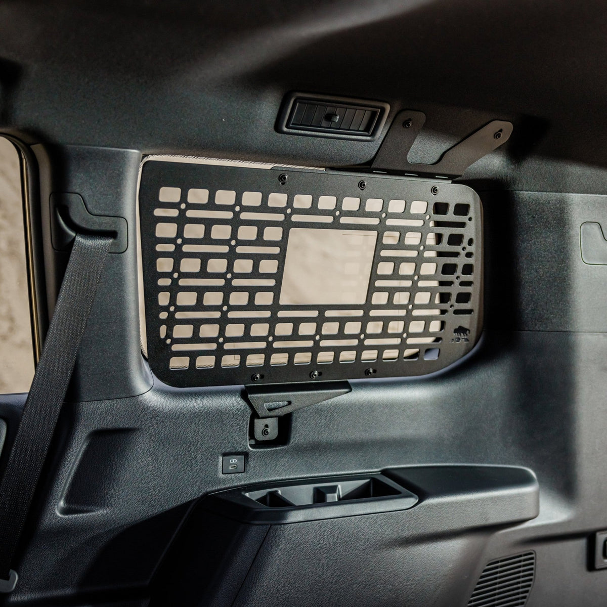 Innen-MOLLE-Paneel - GX550/LC250-8-Bison Gear