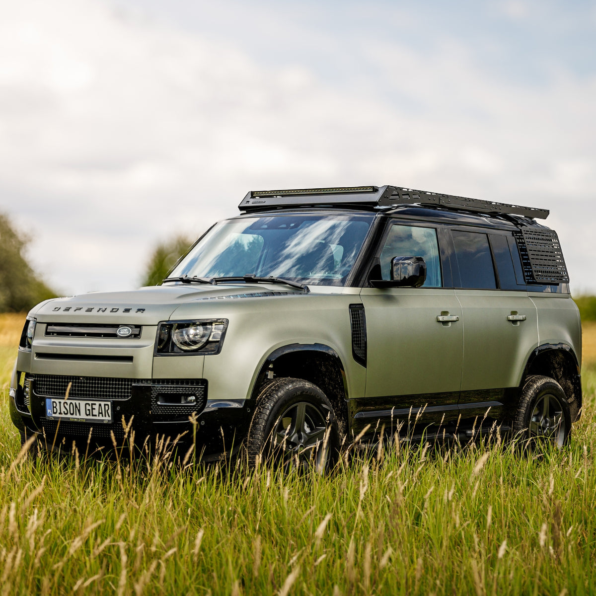 SET: OX PRO Dachträger + Campingtisch - Defender (L663) 110-8-Bison Gear