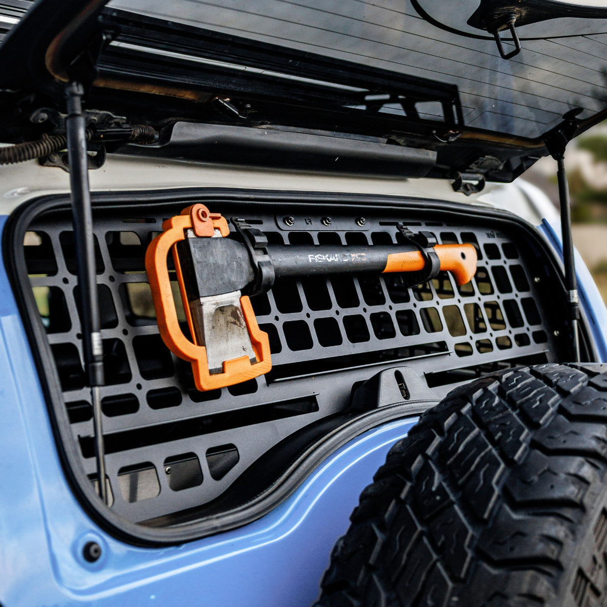 Heckscheiben-MOLLE-Paneel - FJ Cruiser-1-Bison Gear