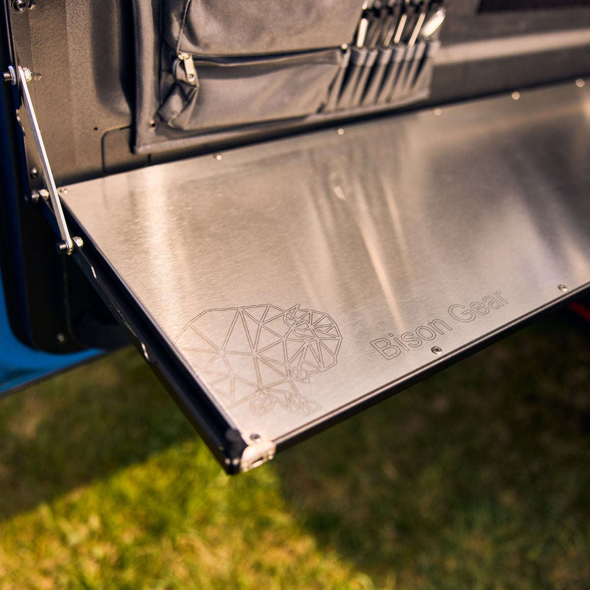 Klapptisch für die Hecktür - Lexus GX, TOYOTA FJ Cruiser, TOYOTA Land Cruiser Prado-3-Bison Gear